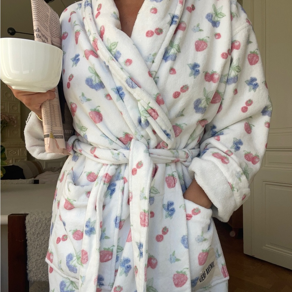 Summer Berries XL-XXL Djerf Avenue Robe